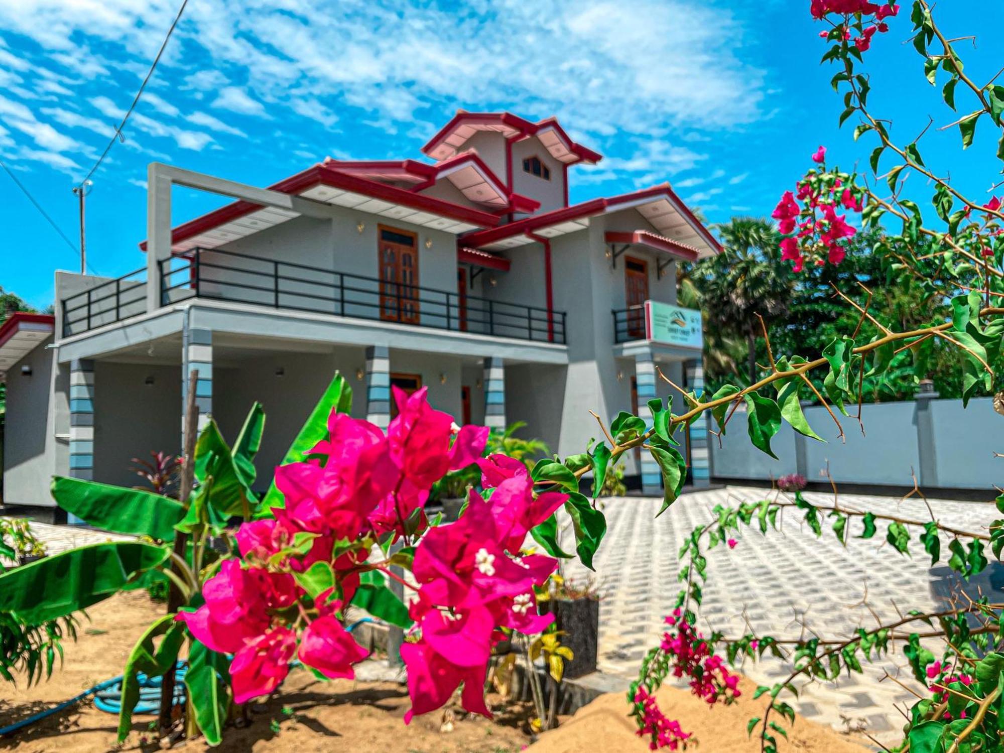 Sunset Chalet Mullaittivu Екстериор снимка